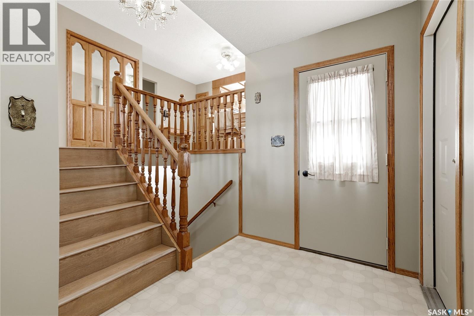 39 Hayes Crescent, Regina, SK - Indoor Photo Showing Other Room