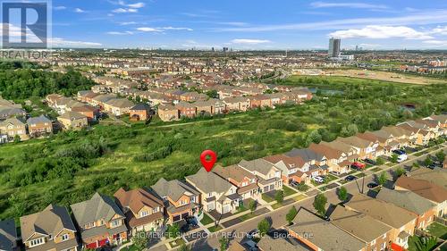 60 TYSONVILLE CIRCLE  Brampton, ON L7A 0B5