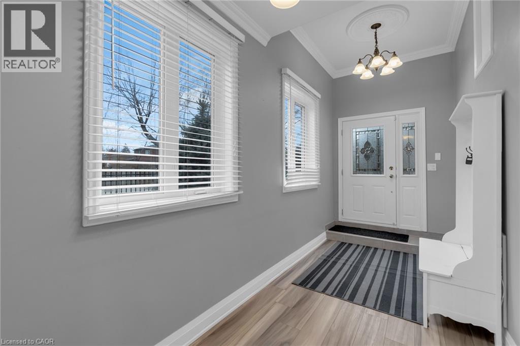 197 Troy Street, Mississauga, ON - Indoor Photo Showing Other Room