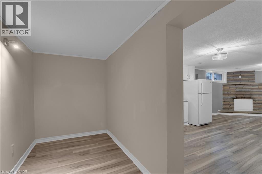 197 Troy Street, Mississauga, ON - Indoor Photo Showing Other Room
