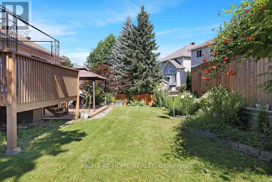 A gardener's dream! - 53 Yoho Drive, Ottawa, ON - Outdoor With Deck Patio Veranda
