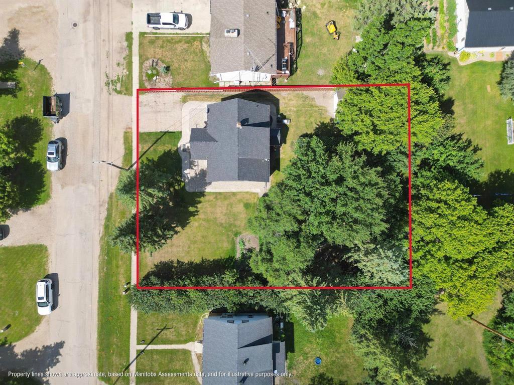 604 3Rd Avenue, Reston, MB - With View