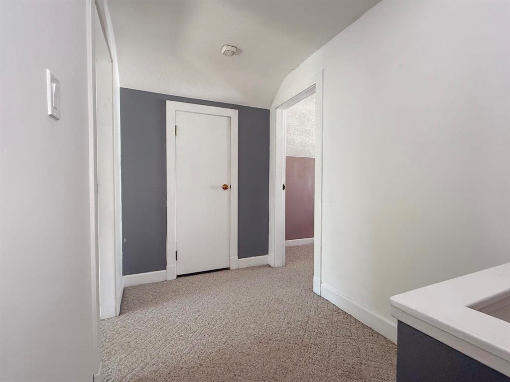 604 3Rd Avenue, Reston, MB - Indoor Photo Showing Other Room