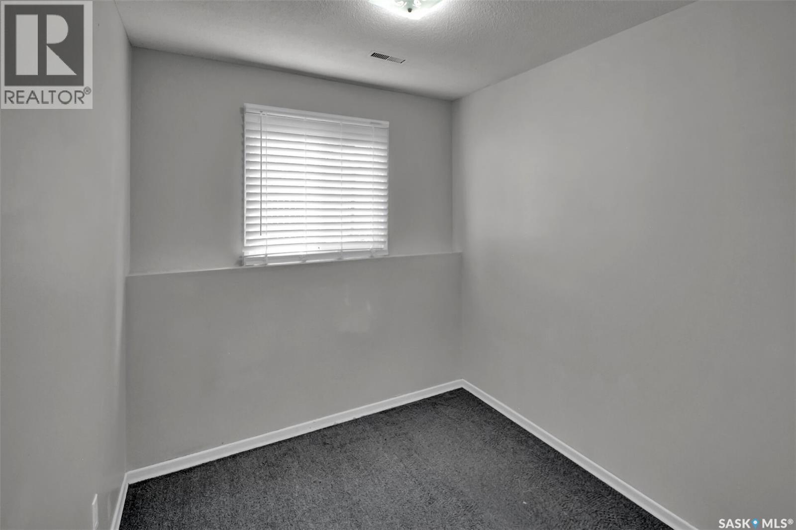 49-51 Carleton Drive, Saskatoon, SK - Indoor Photo Showing Other Room