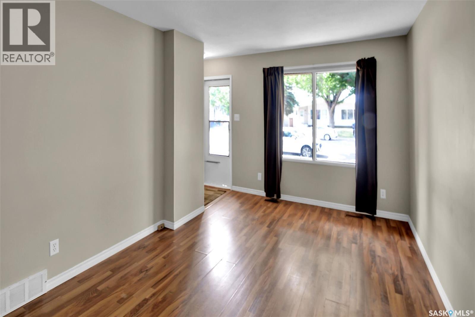 49-51 Carleton Drive, Saskatoon, SK - Indoor Photo Showing Other Room