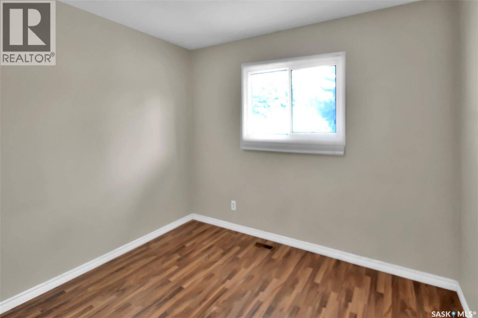 49-51 Carleton Drive, Saskatoon, SK - Indoor Photo Showing Other Room