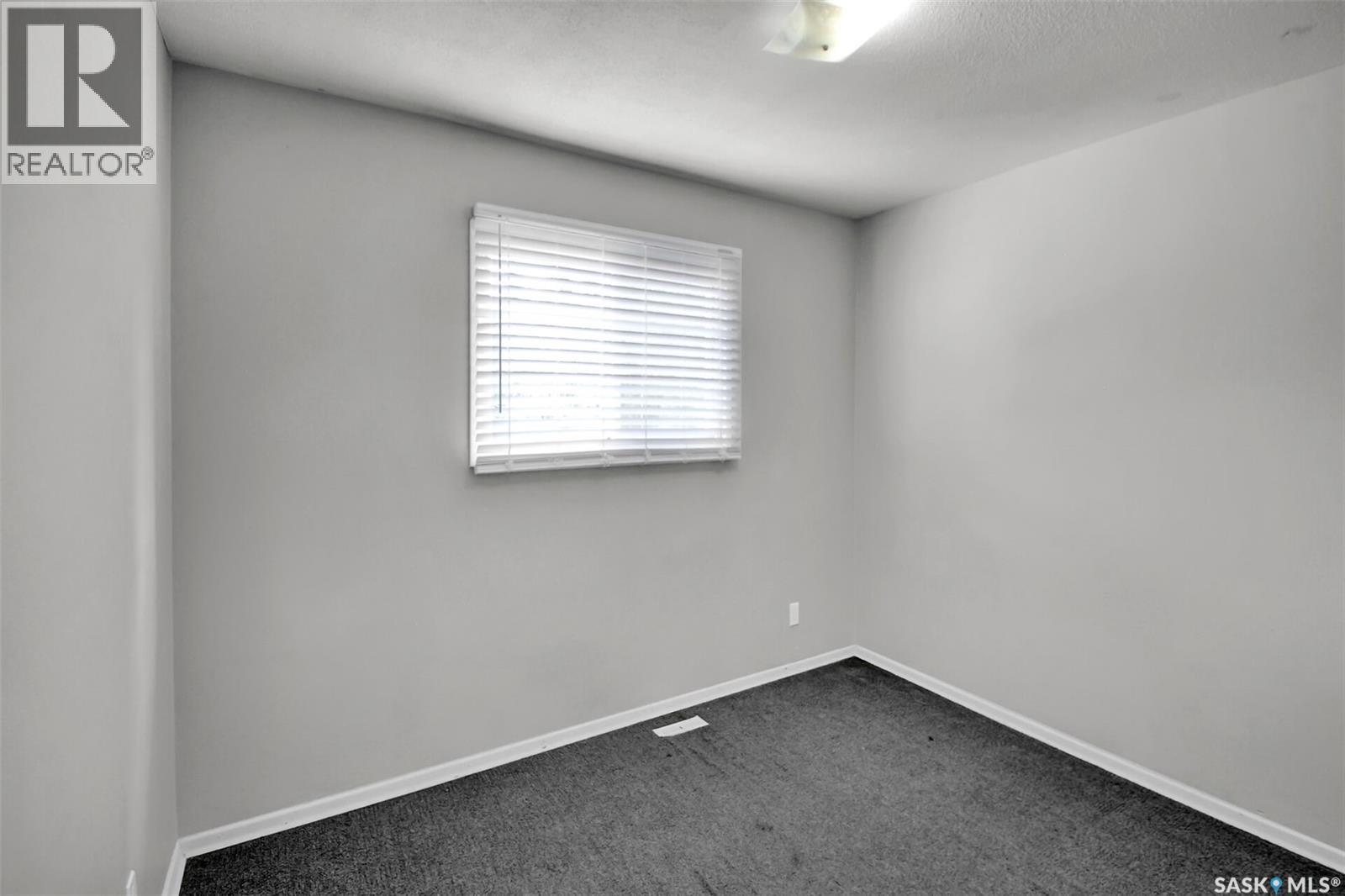 49-51 Carleton Drive, Saskatoon, SK - Indoor Photo Showing Other Room