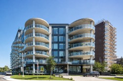 806-32 Ch. du Bord-du-Lac-Lakeshore Pointe-Claire, QC H9S 0B9