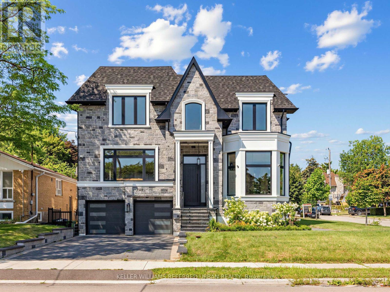 35 Lloydminster Crescent, Toronto, ON - Outdoor With Facade