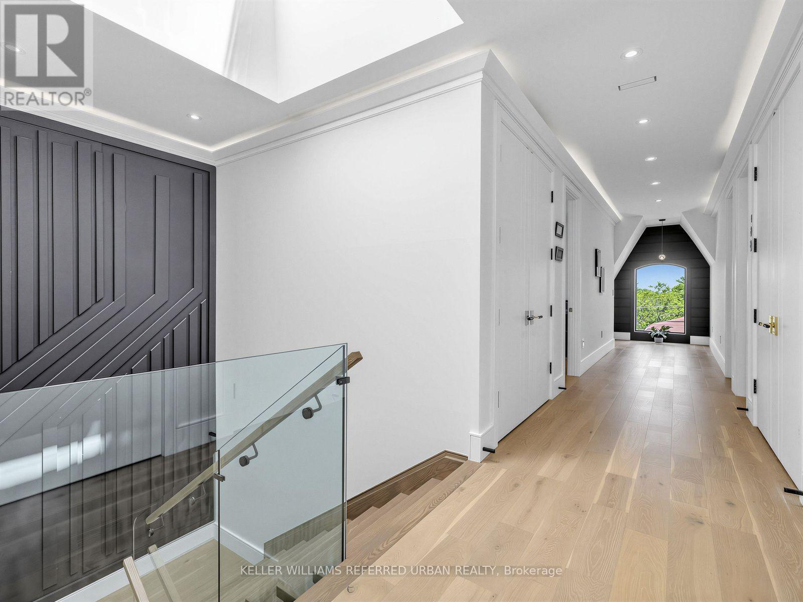 35 Lloydminster Crescent, Toronto, ON - Indoor Photo Showing Other Room