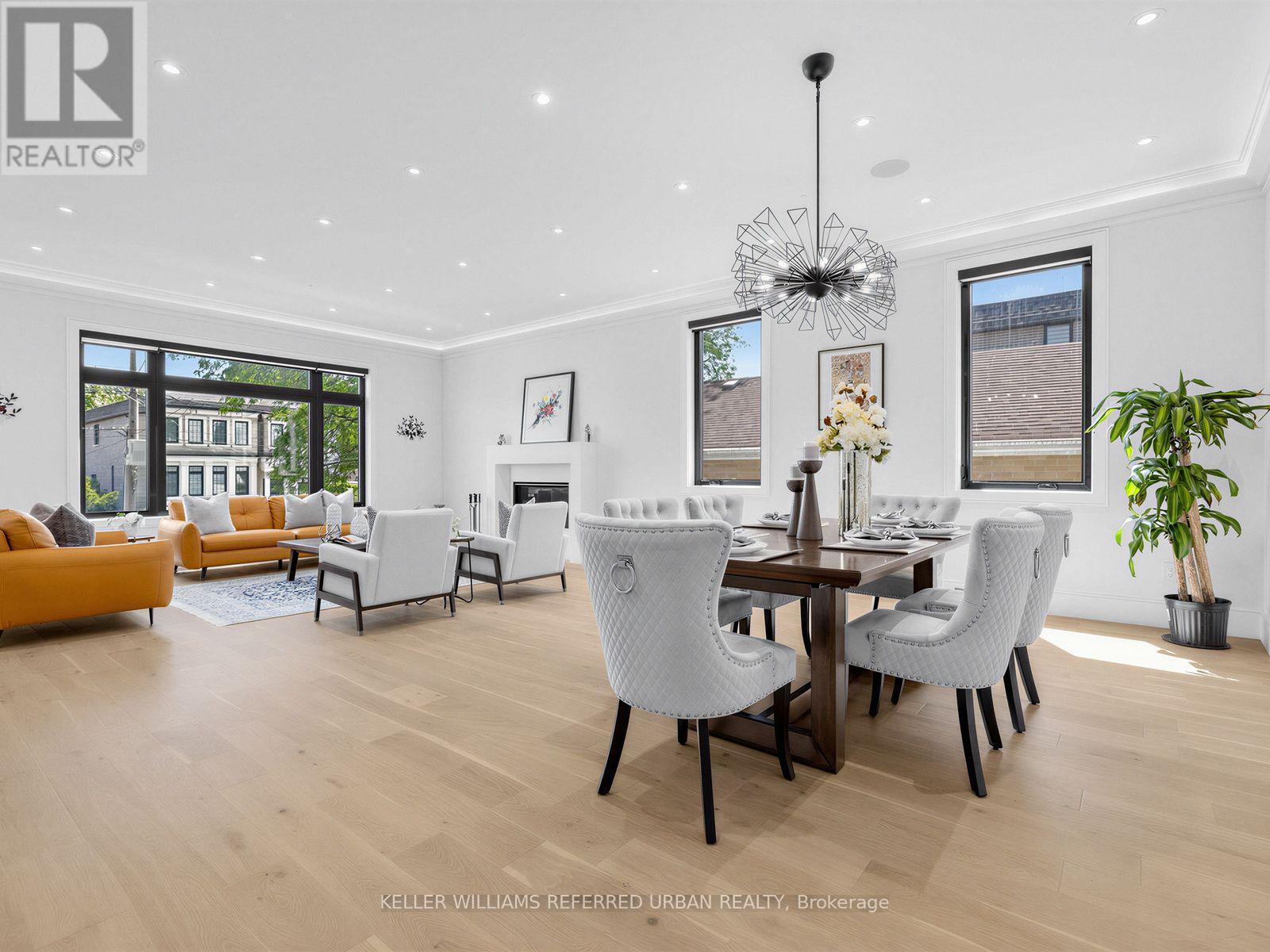35 Lloydminster Crescent, Toronto, ON - Indoor
