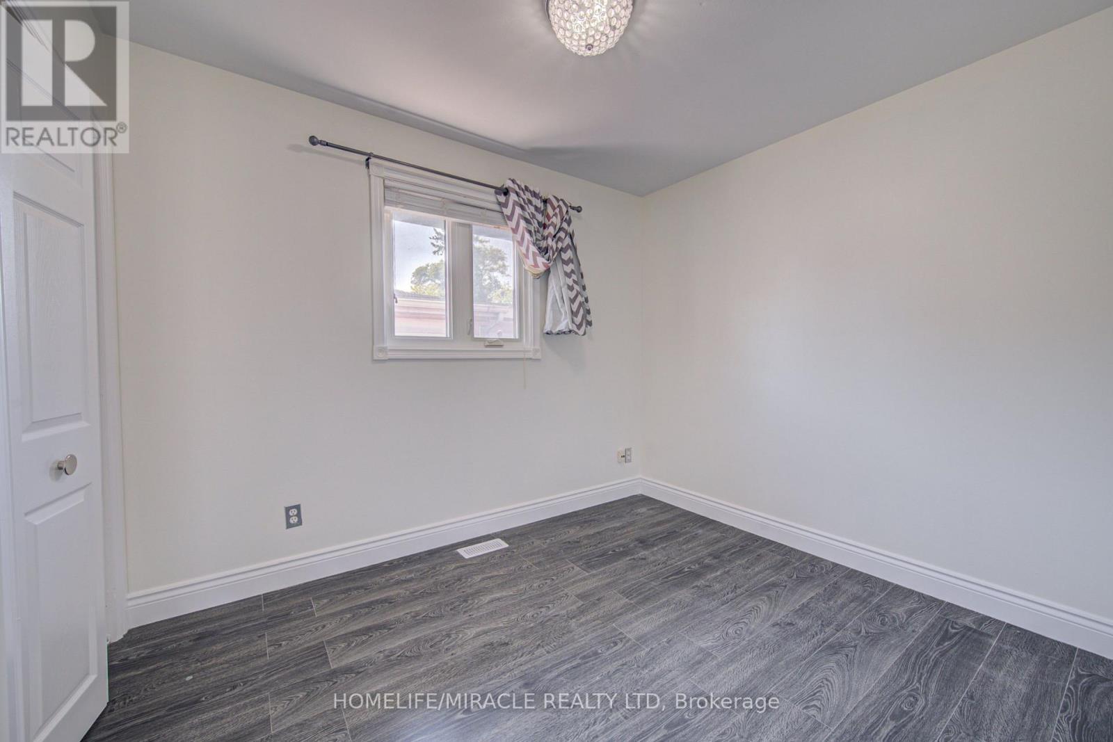 161 Kipling Avenue, Kitchener, ON - Indoor Photo Showing Other Room