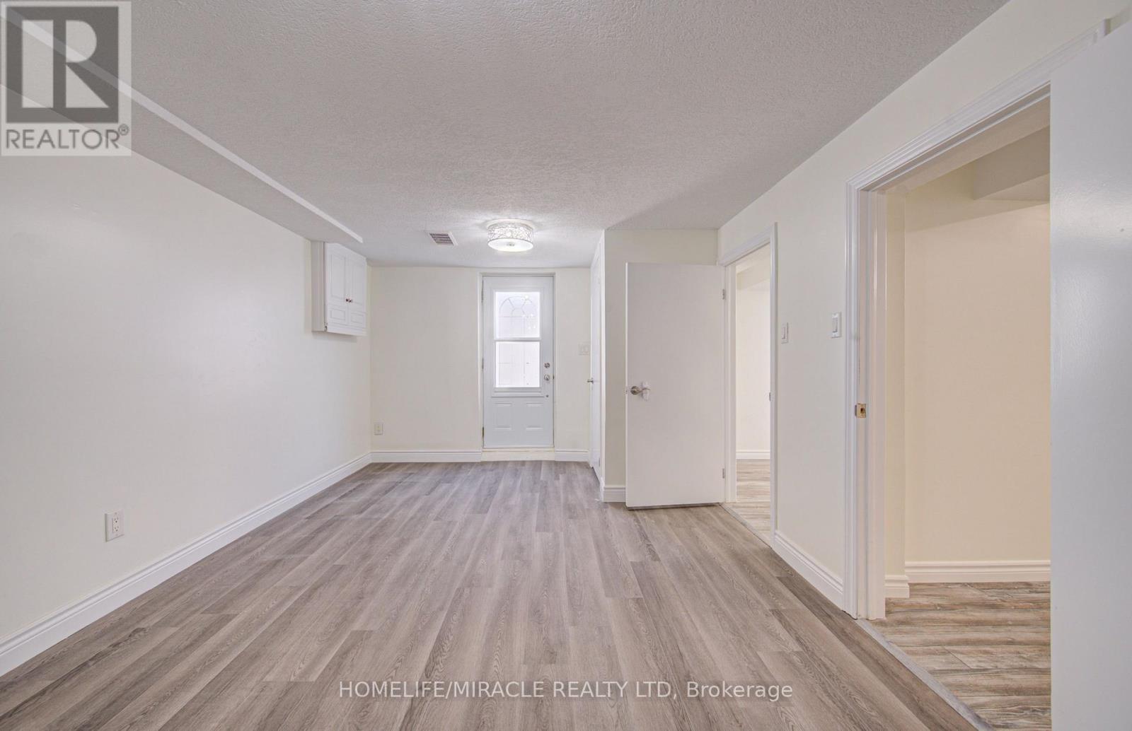 161 Kipling Avenue, Kitchener, ON - Indoor Photo Showing Other Room