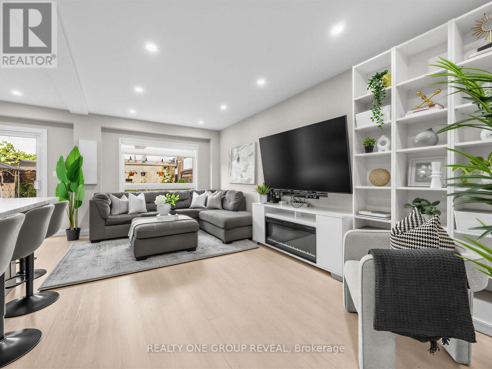 6122 Coxswain Crescent, Mississauga, ON - Indoor Photo Showing Other Room