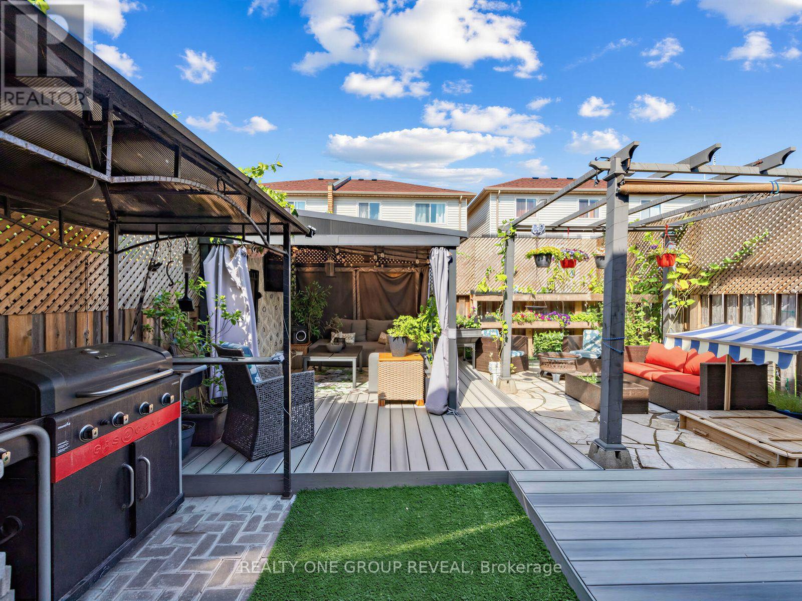 6122 Coxswain Crescent, Mississauga, ON - Outdoor