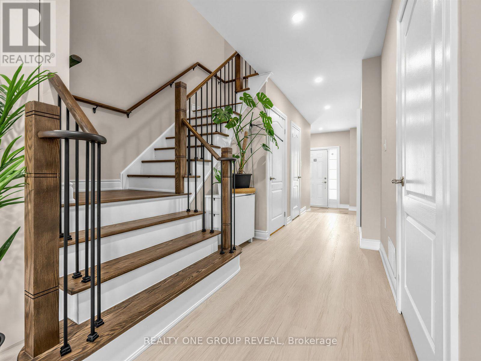 6122 Coxswain Crescent, Mississauga, ON - Indoor Photo Showing Other Room