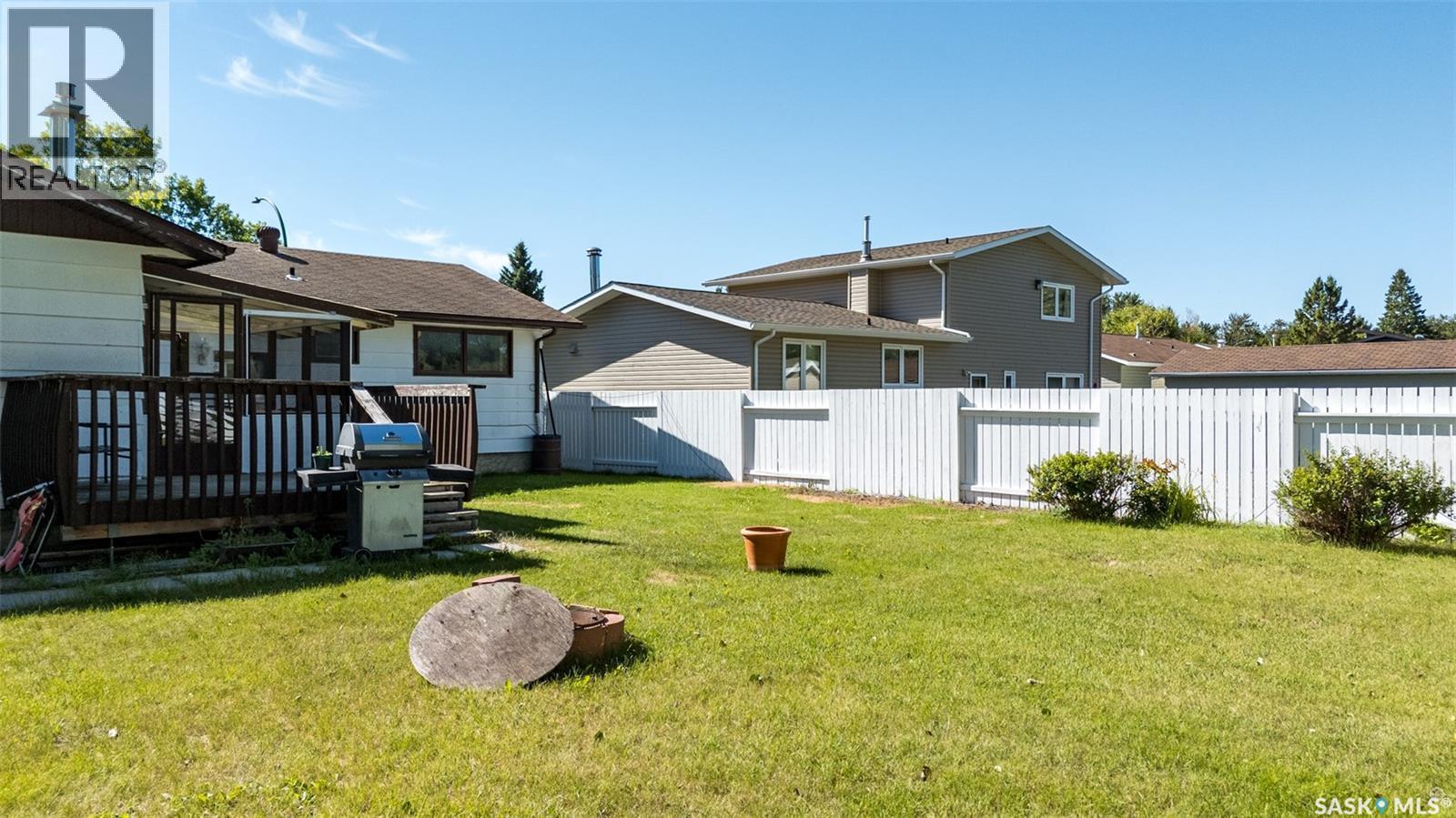 1338 Lacroix Crescent, Prince Albert, SK - Outdoor With Deck Patio Veranda
