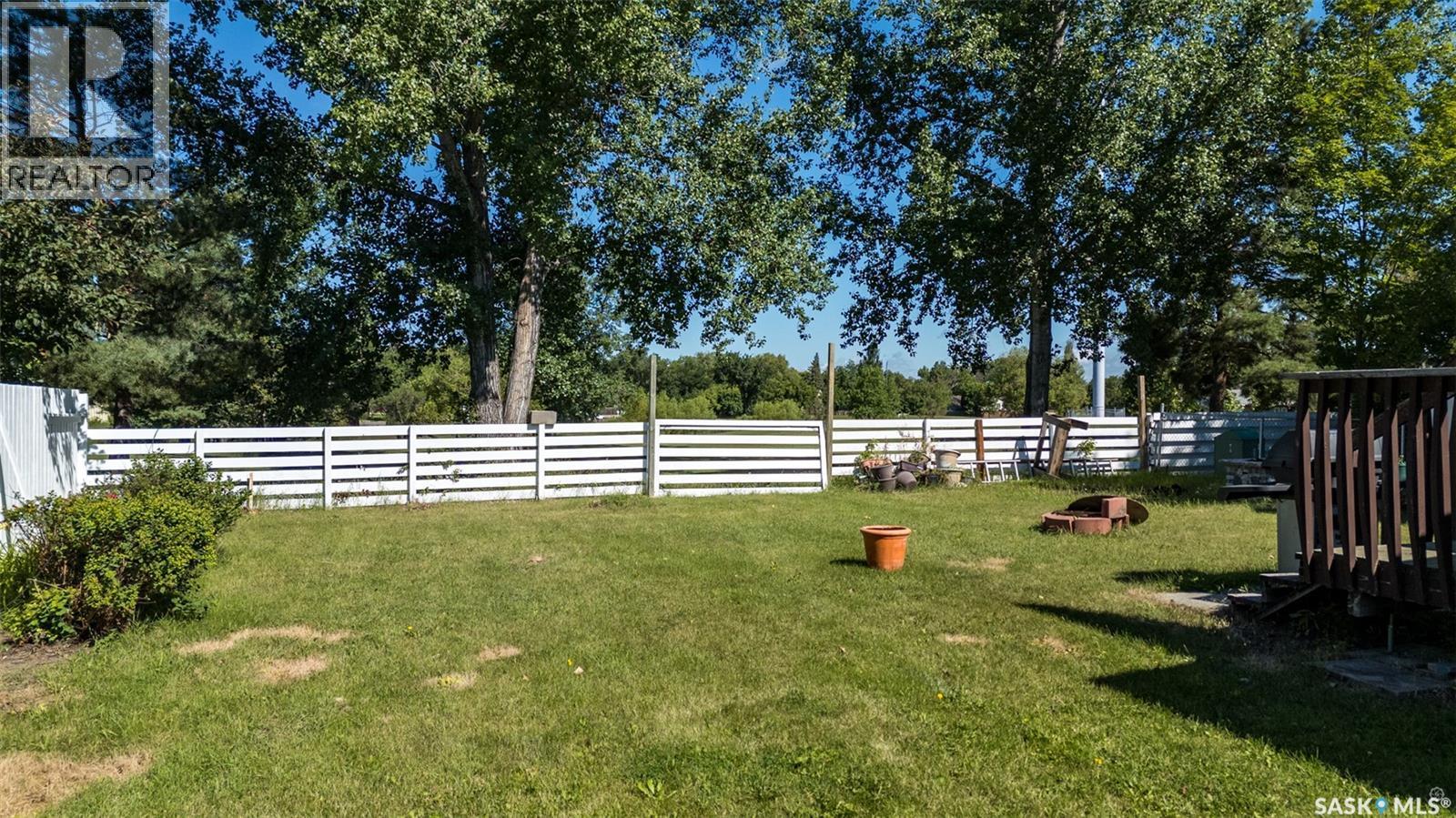 1338 Lacroix Crescent, Prince Albert, SK - Outdoor