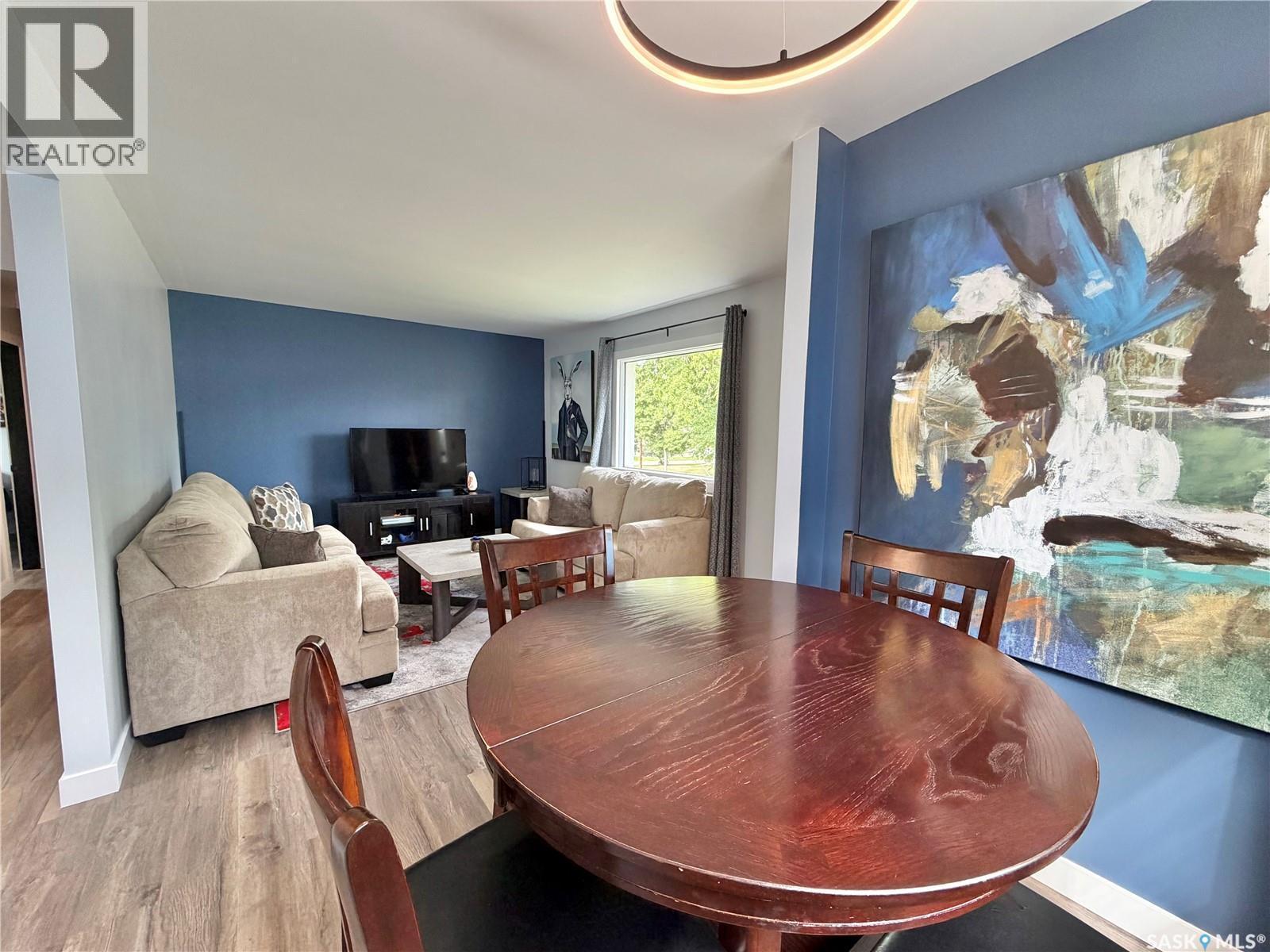 206 Third Avenue S, Yorkton, SK - Indoor Photo Showing Other Room