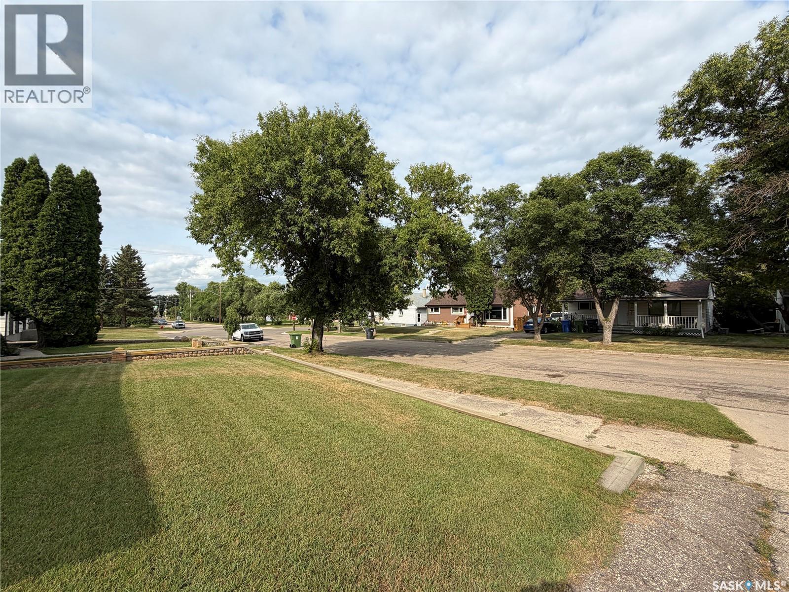 206 Third Avenue S, Yorkton, SK - Outdoor With View