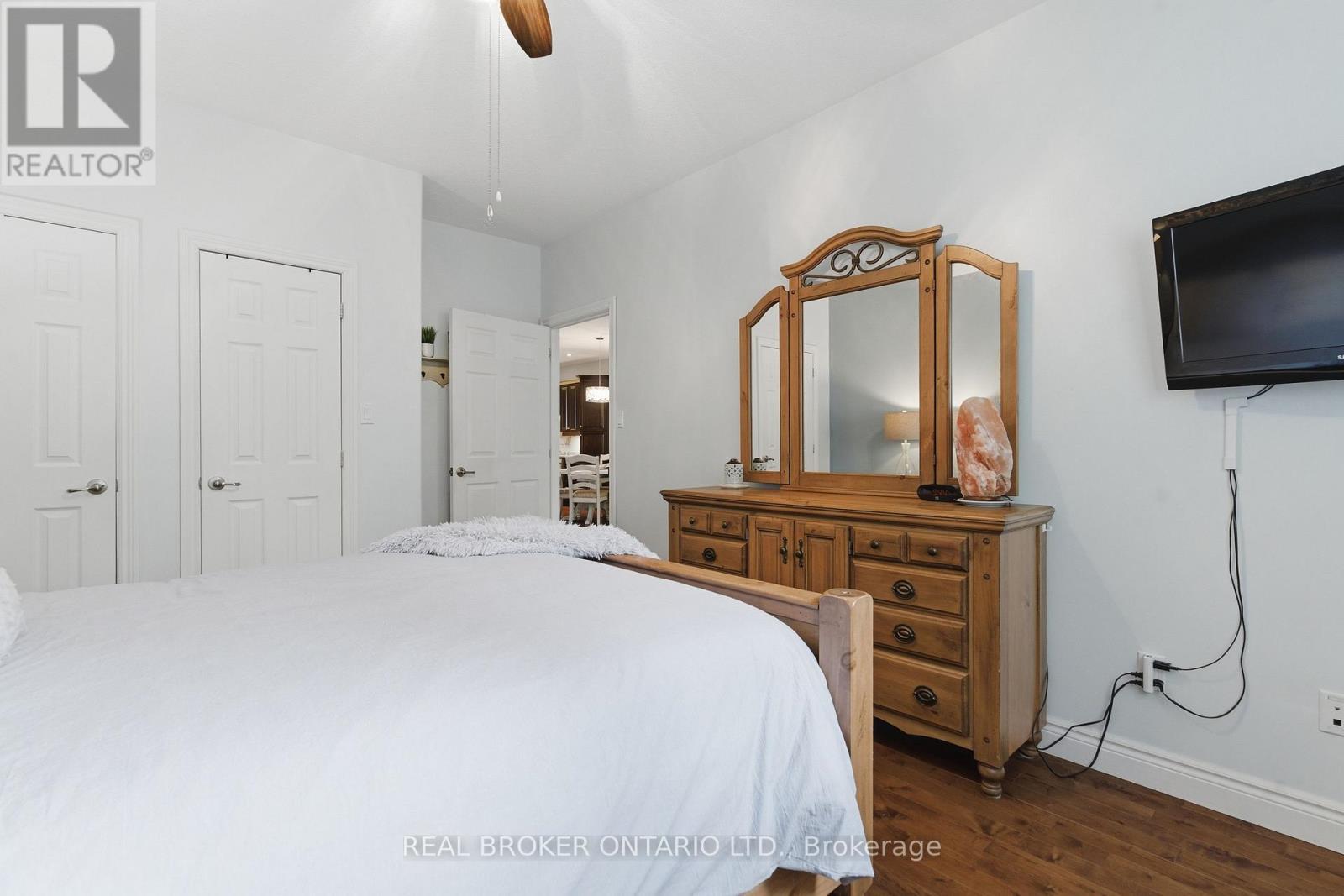 155 South Street S, Goderich, ON - Indoor Photo Showing Bedroom