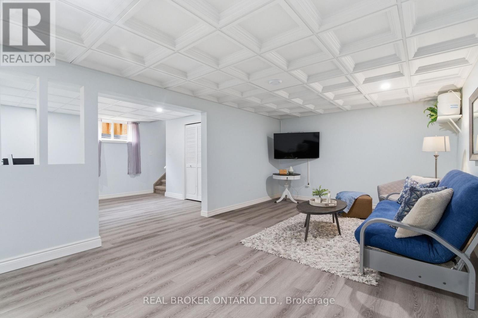 155 South Street S, Goderich, ON - Indoor