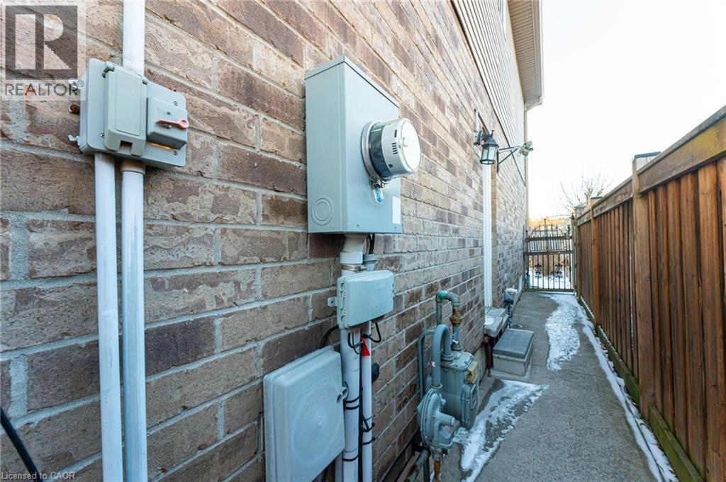 30 Richview Drive Unit# 2, Hamilton, ON - Outdoor With Exterior