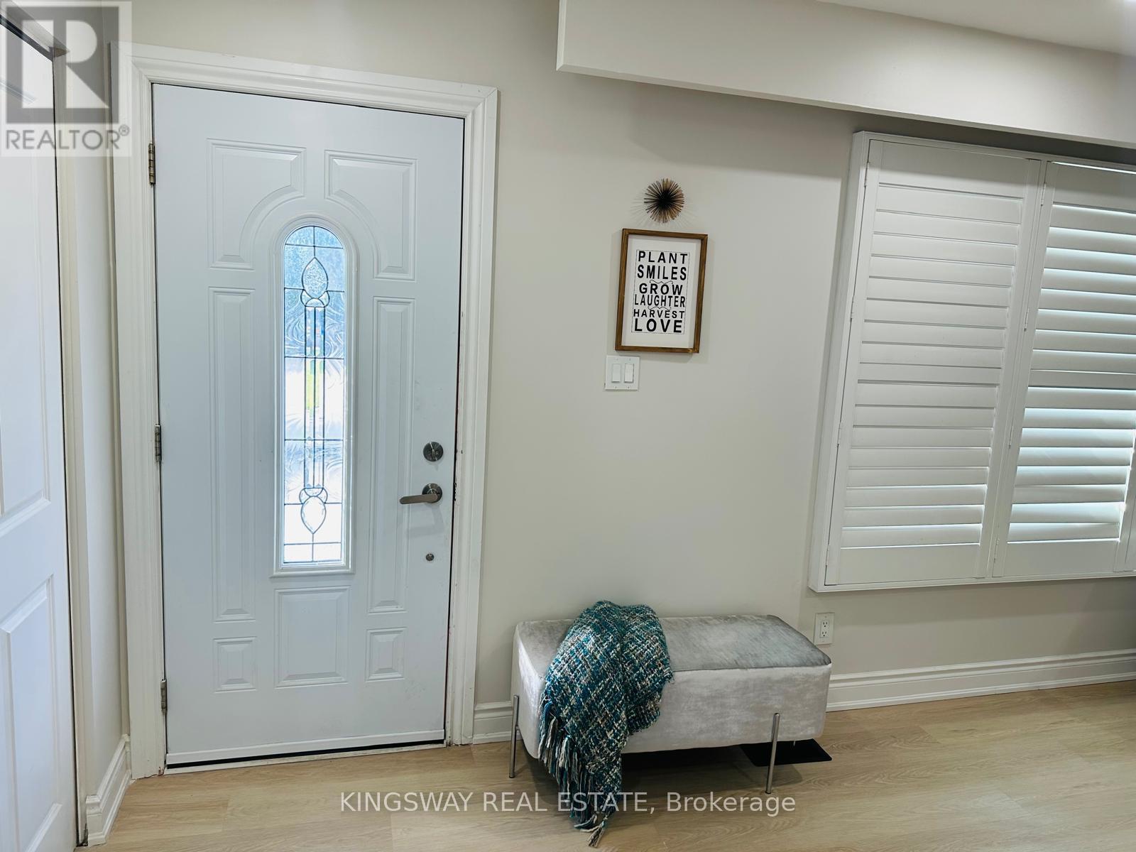 35 Silver Aspen Crescent, Kitchener, ON - Indoor Photo Showing Other Room