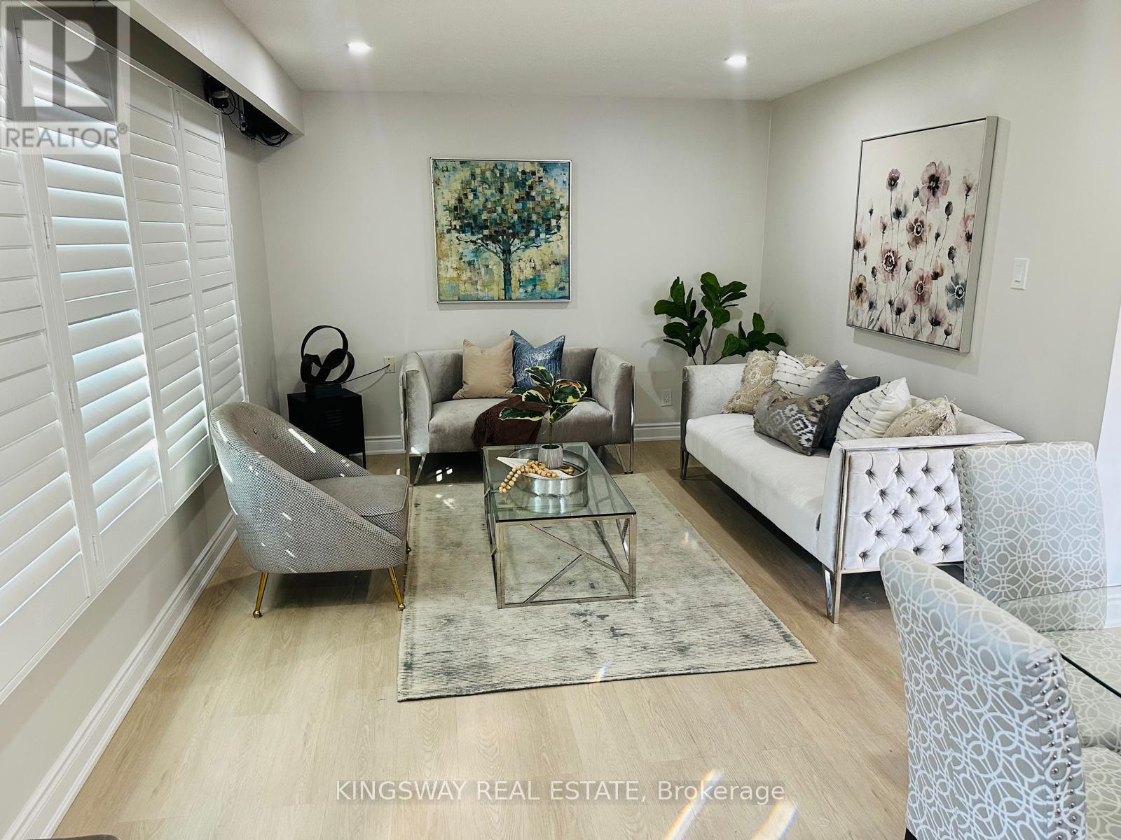 35 Silver Aspen Crescent, Kitchener, ON - Indoor Photo Showing Other Room
