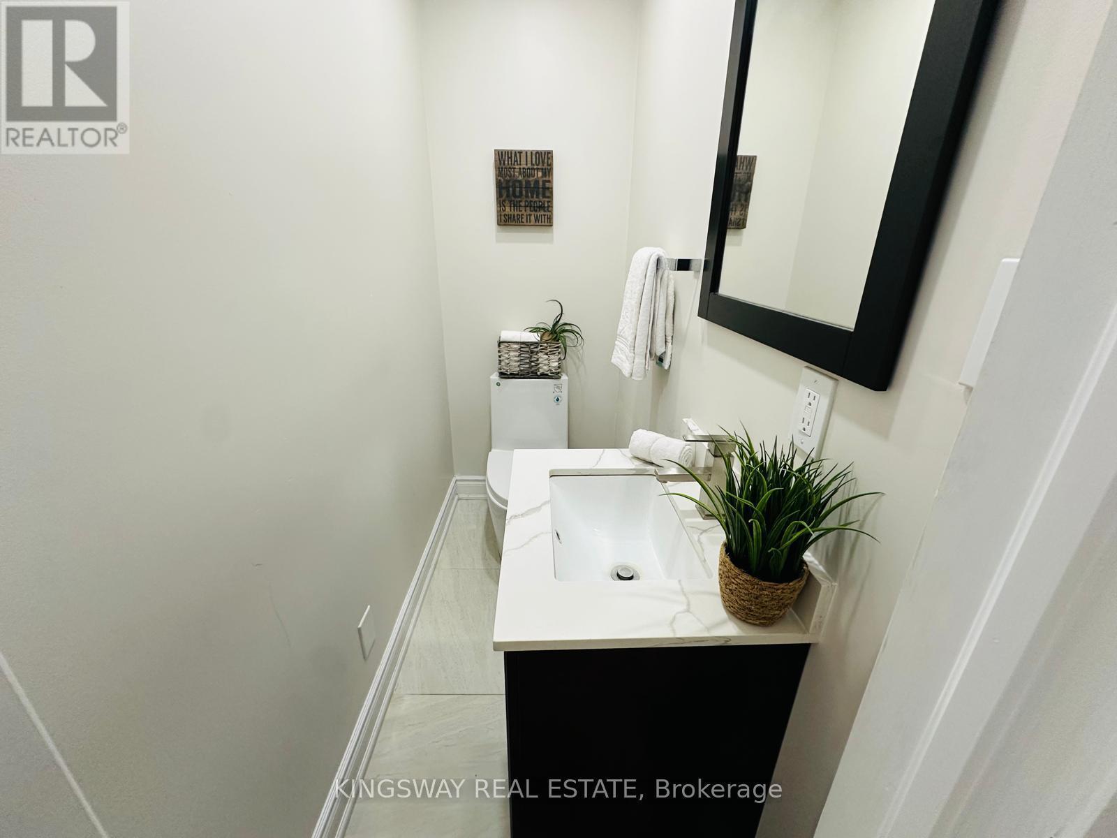 35 Silver Aspen Crescent, Kitchener, ON - Indoor Photo Showing Other Room