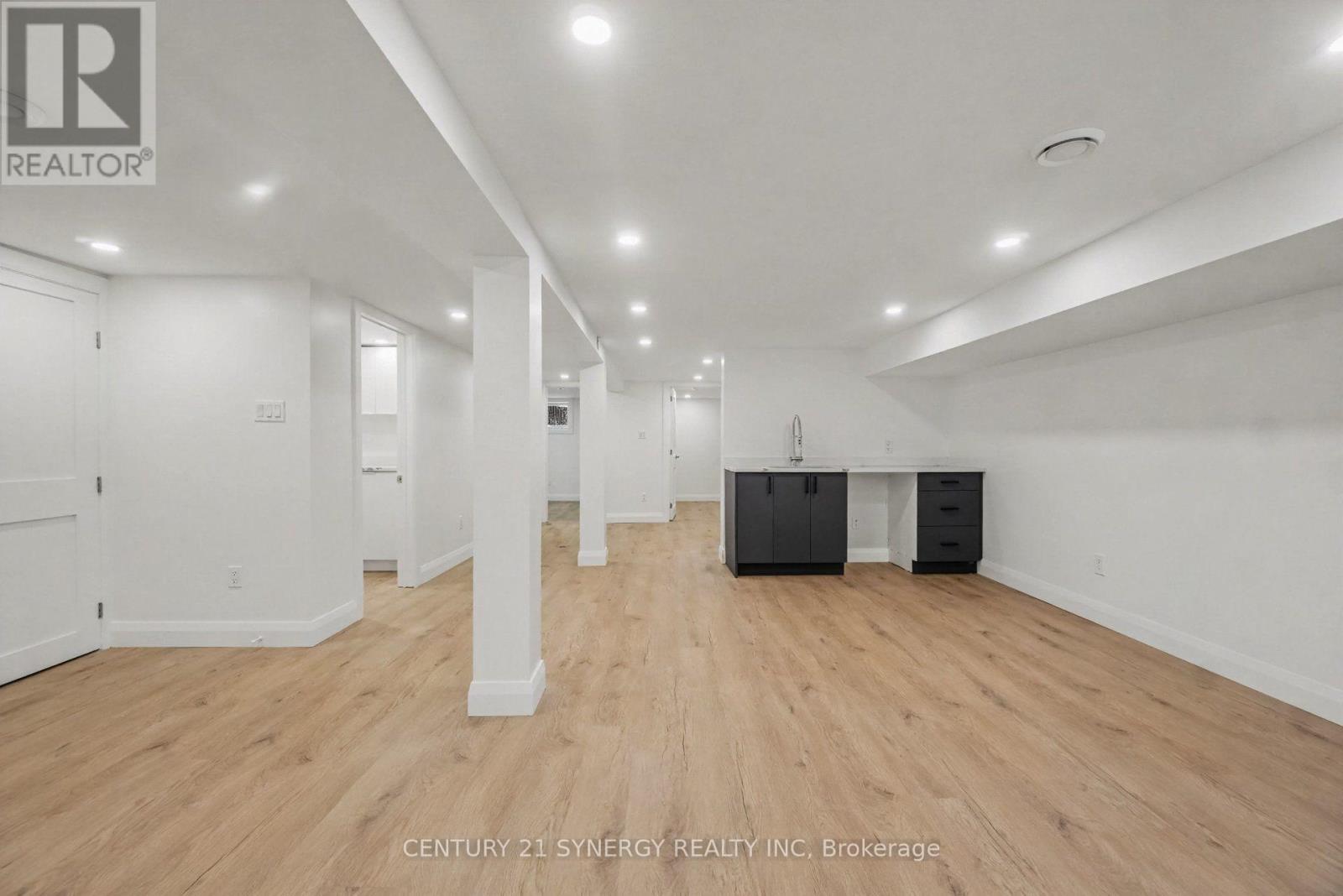 2238 Utah Street, Ottawa, ON - Indoor Photo Showing Other Room