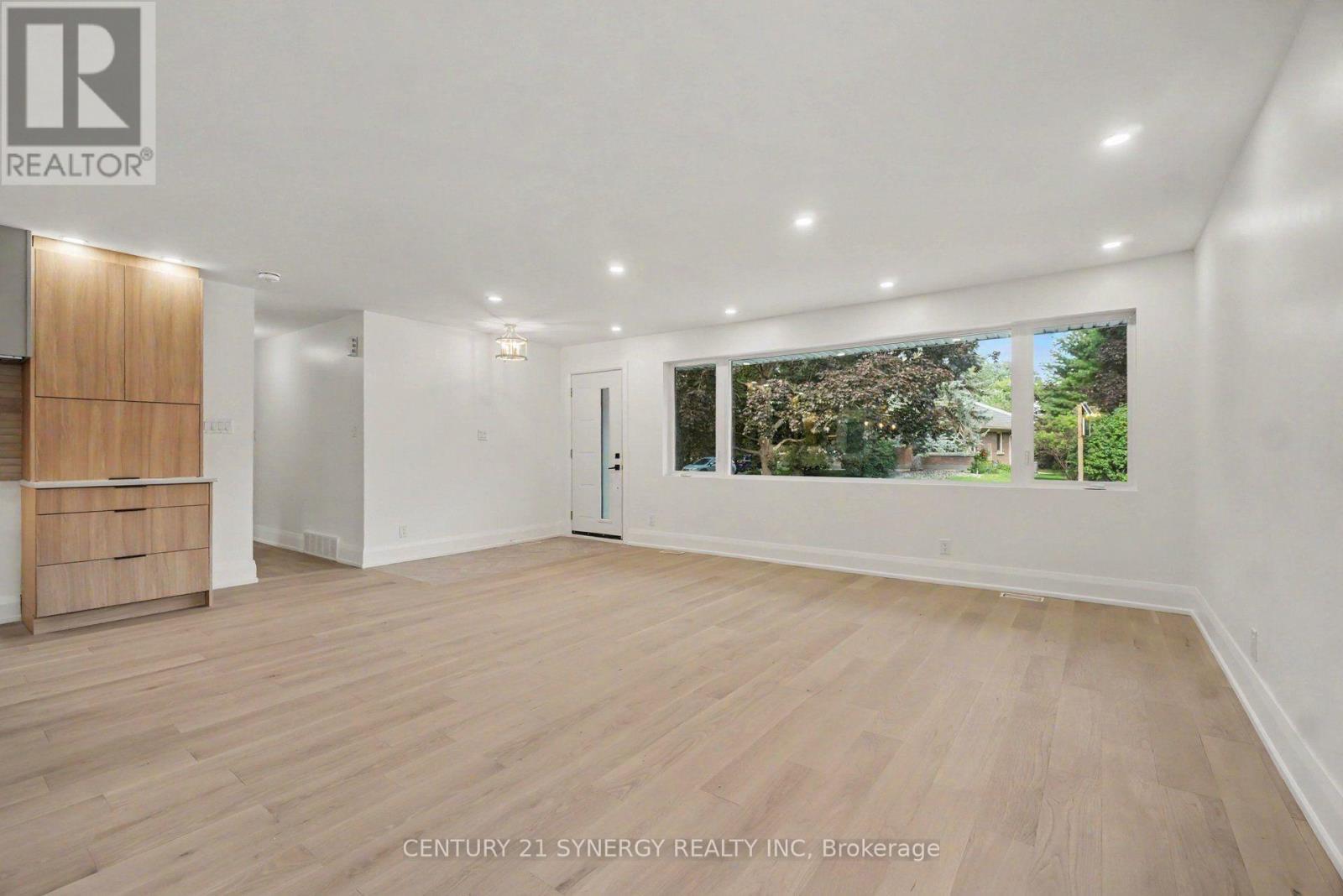 Bright And Modern Open Concept Main - 2238 Utah Street, Ottawa, ON - Indoor