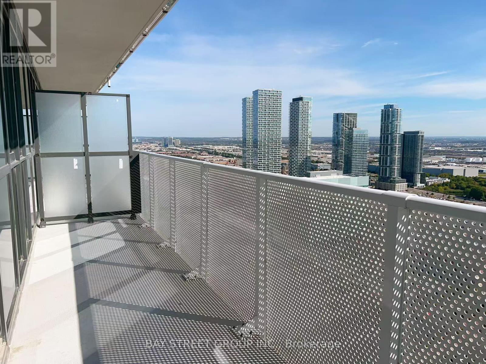 4208 - 28 Interchange Way, Vaughan, ON - Outdoor With View