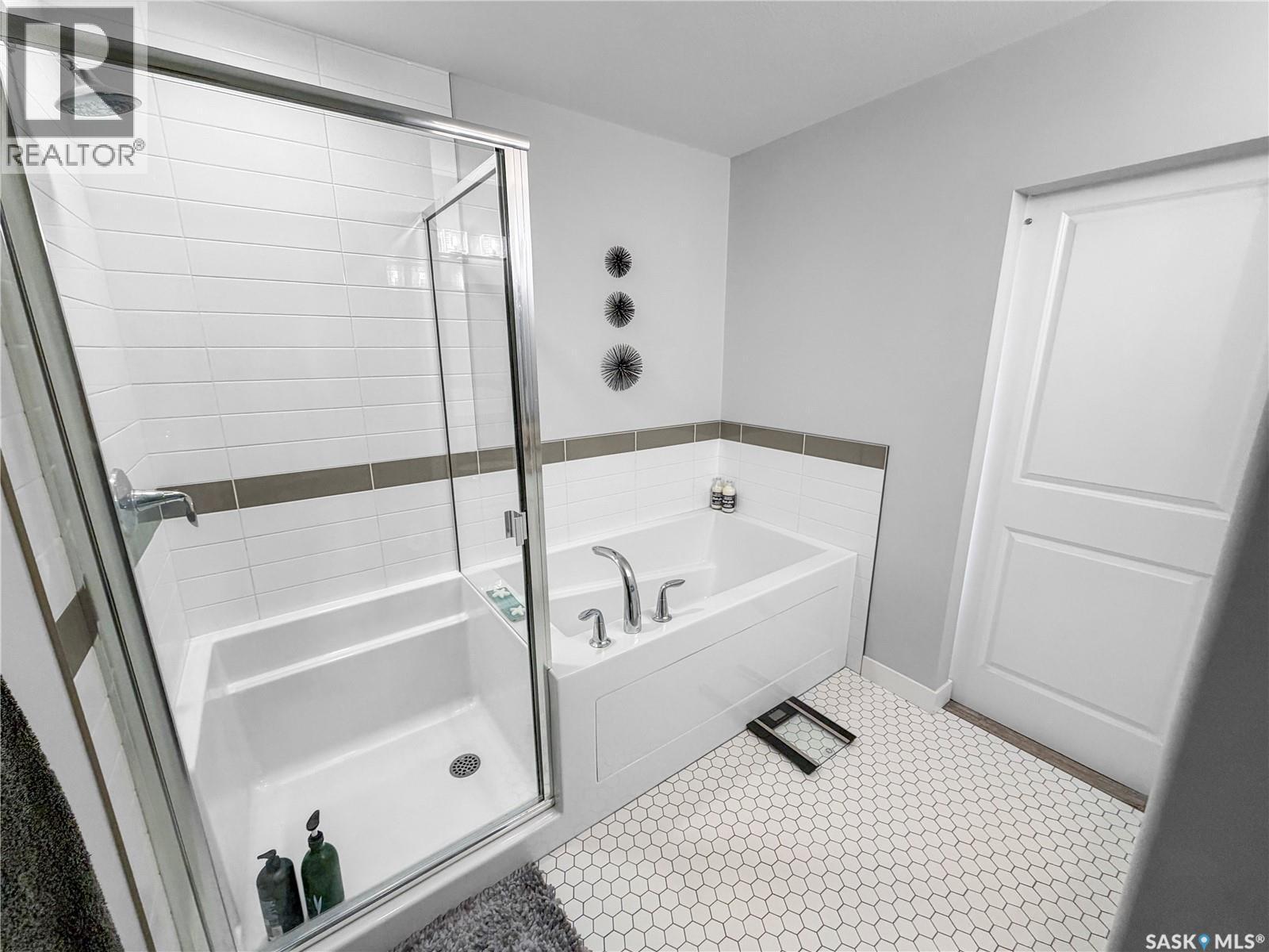 1231 Pringle Way, Saskatoon, SK - Indoor Photo Showing Bathroom