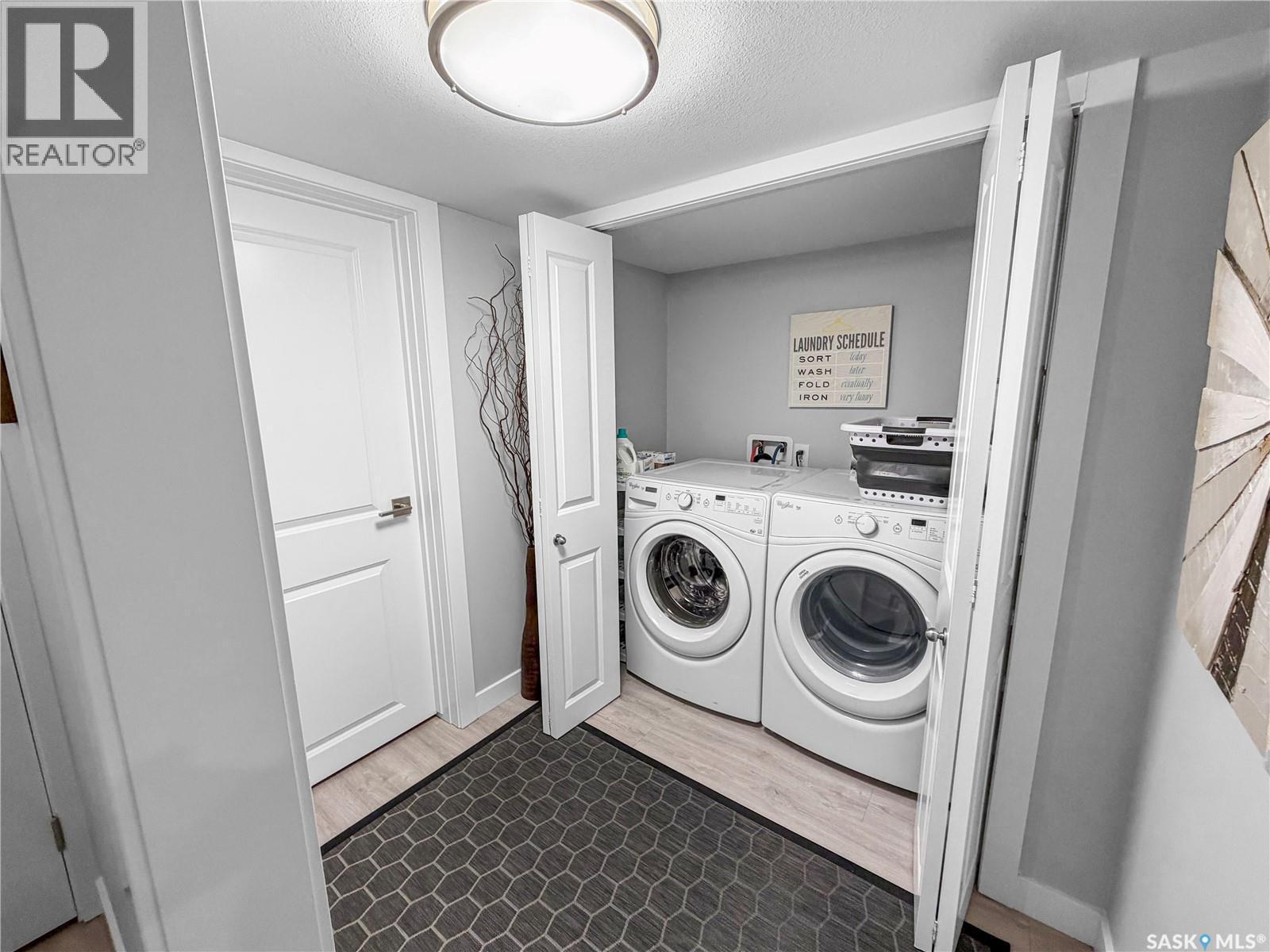 1231 Pringle Way, Saskatoon, SK - Indoor Photo Showing Laundry Room