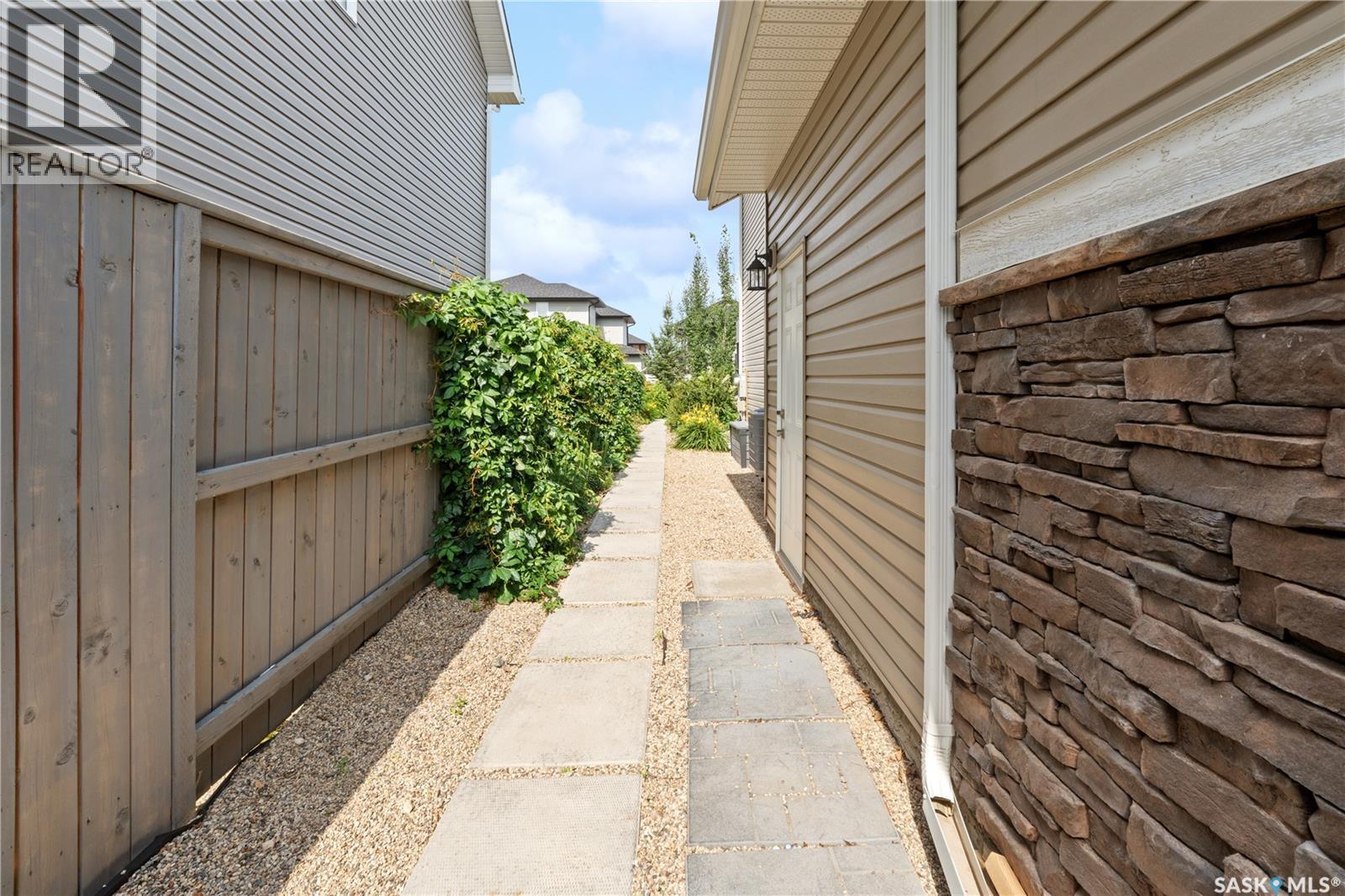1231 Pringle Way, Saskatoon, SK - Outdoor With Exterior