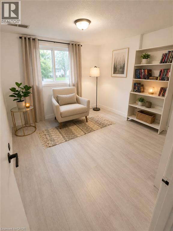 84 Elgar Avenue, Hamilton, ON - Indoor
