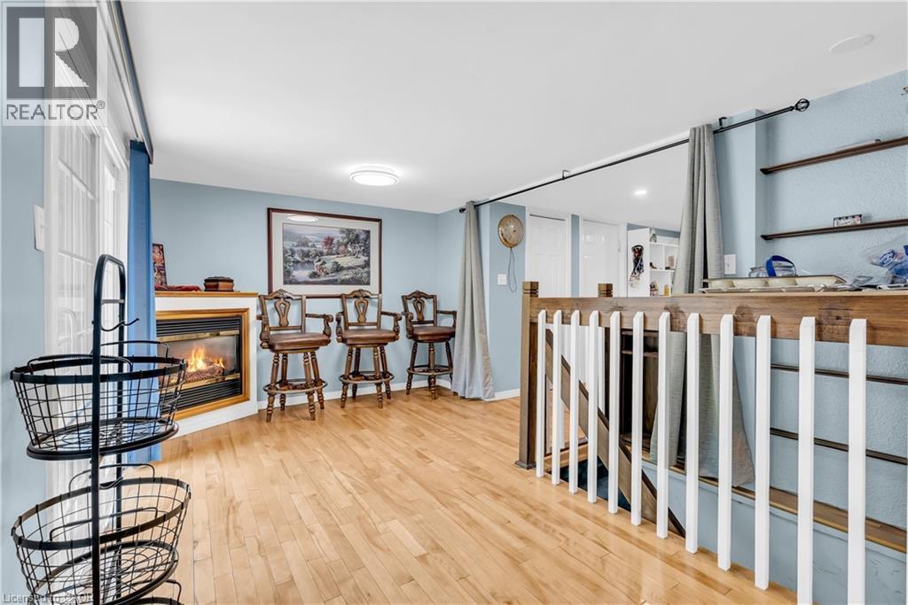 1356 Oak Lane, Mississauga, ON - Indoor Photo Showing Other Room With Fireplace