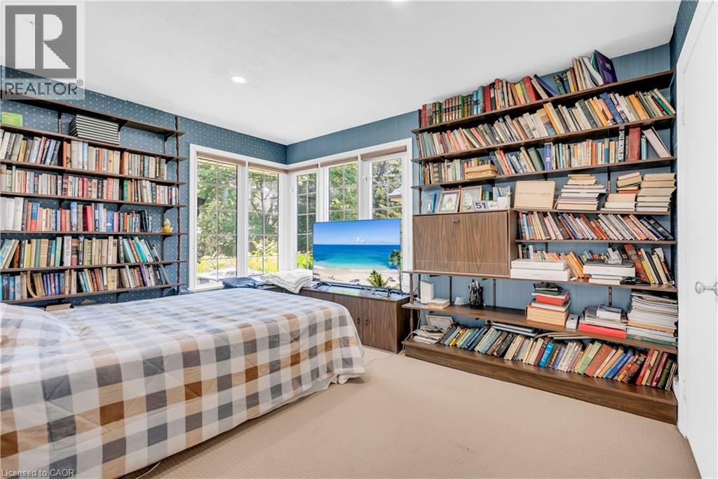 1356 Oak Lane, Mississauga, ON - Indoor Photo Showing Bedroom