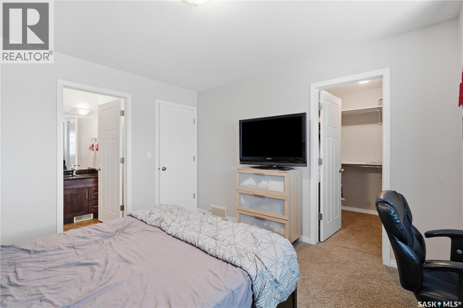 14 502 Rempel Manor, Saskatoon, SK - Indoor Photo Showing Bedroom