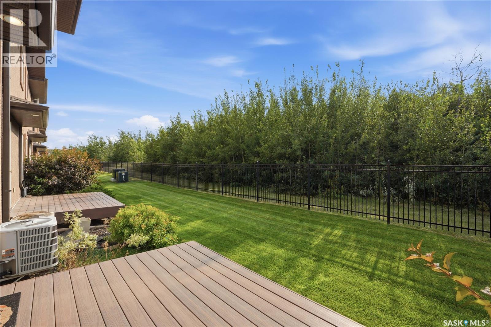 14 502 Rempel Manor, Saskatoon, SK - Outdoor