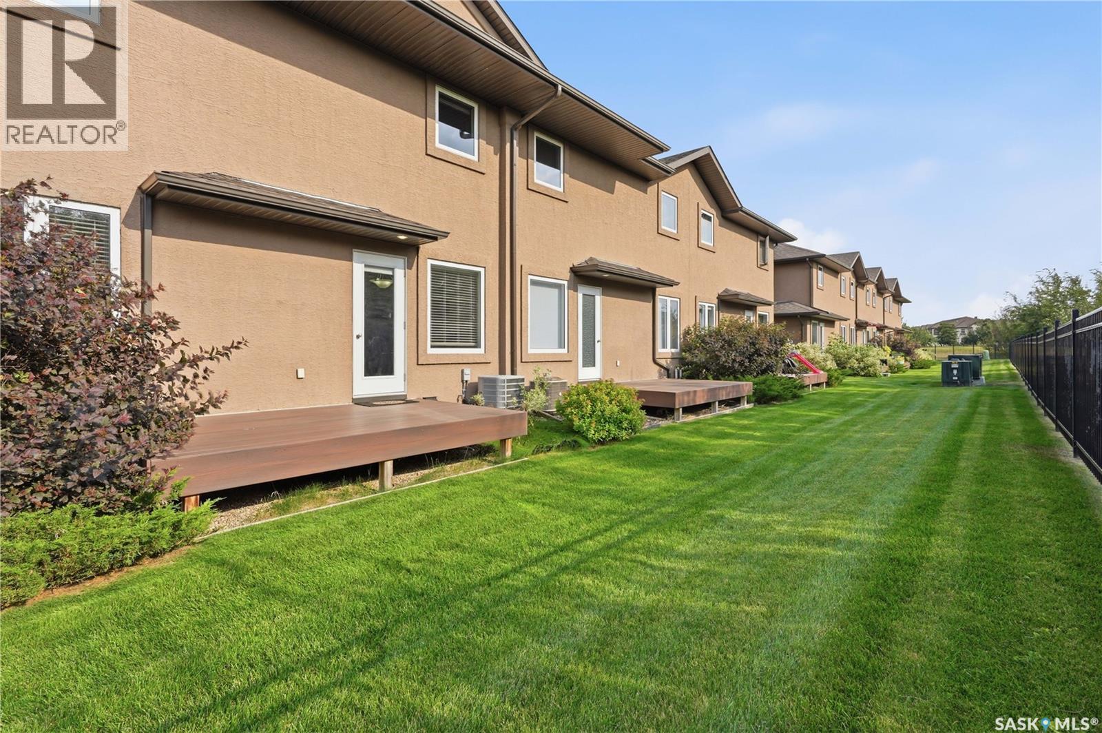14 502 Rempel Manor, Saskatoon, SK - Outdoor With Deck Patio Veranda With Exterior