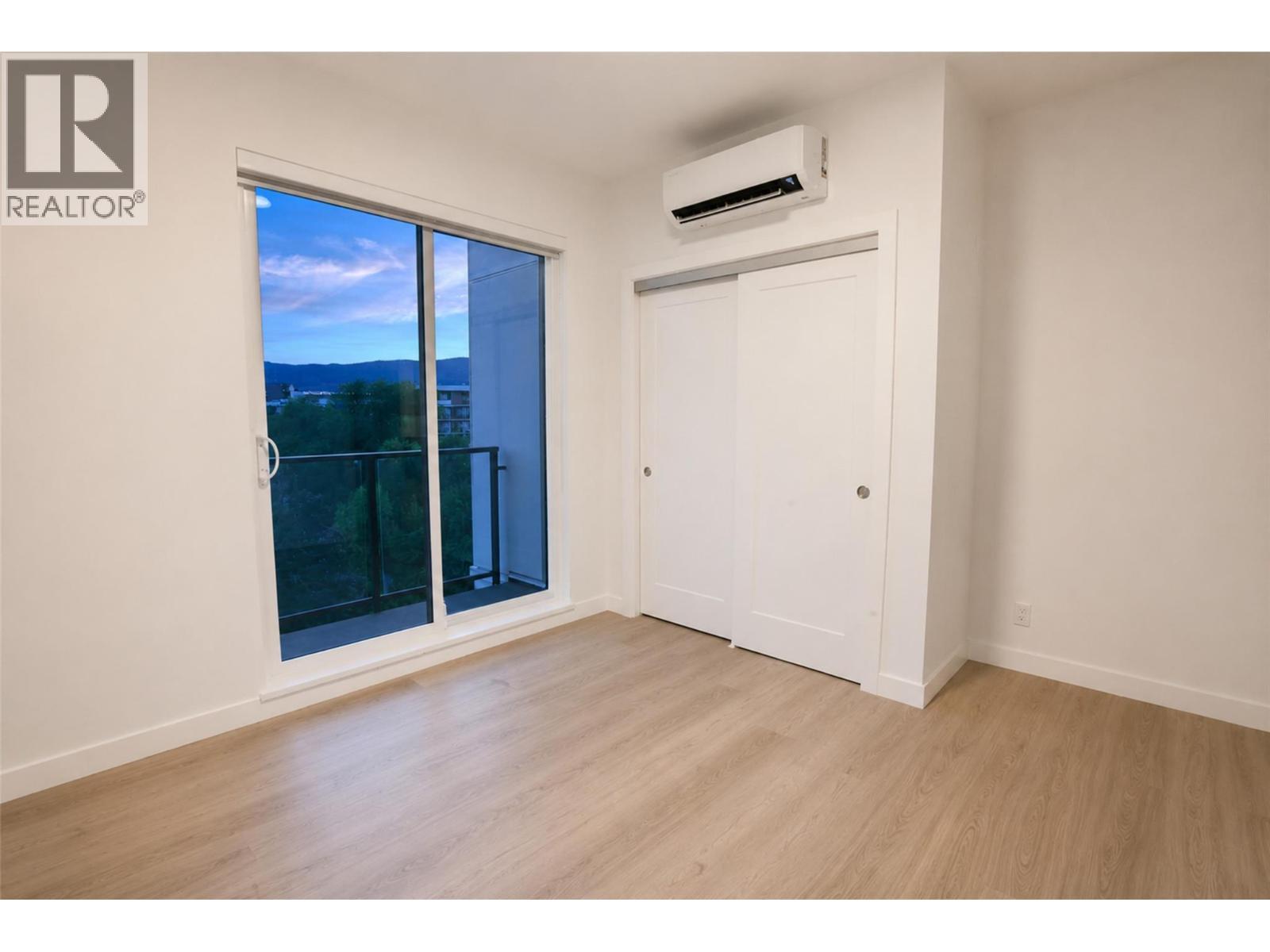 Second bedroom - 1380 Pridham Avenue Unit# 409, Kelowna, BC - Indoor Photo Showing Other Room
