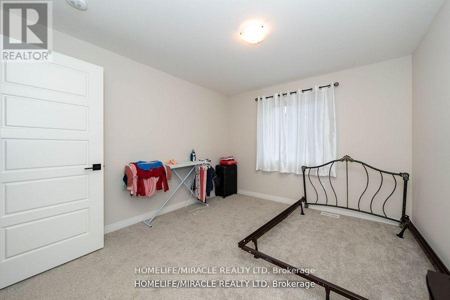 139 Siebert Avenue, Kitchener, ON - Indoor Photo Showing Other Room
