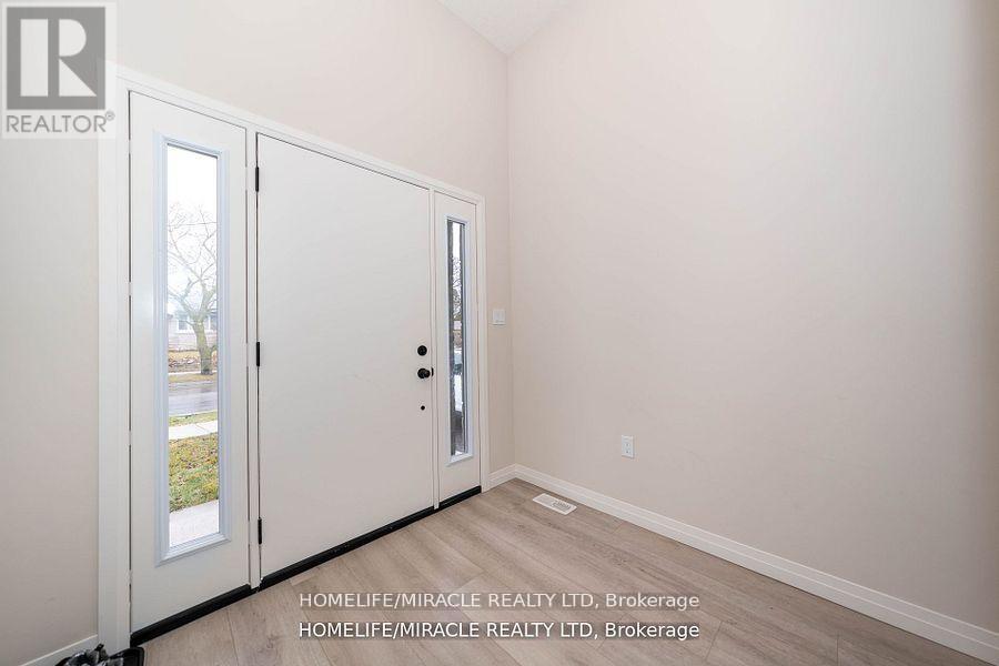 139 Siebert Avenue, Kitchener, ON - Indoor Photo Showing Other Room