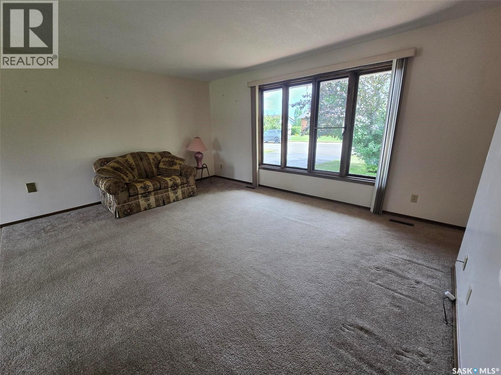 171 Lowestoft Street, Grayson, SK - Indoor Photo Showing Other Room