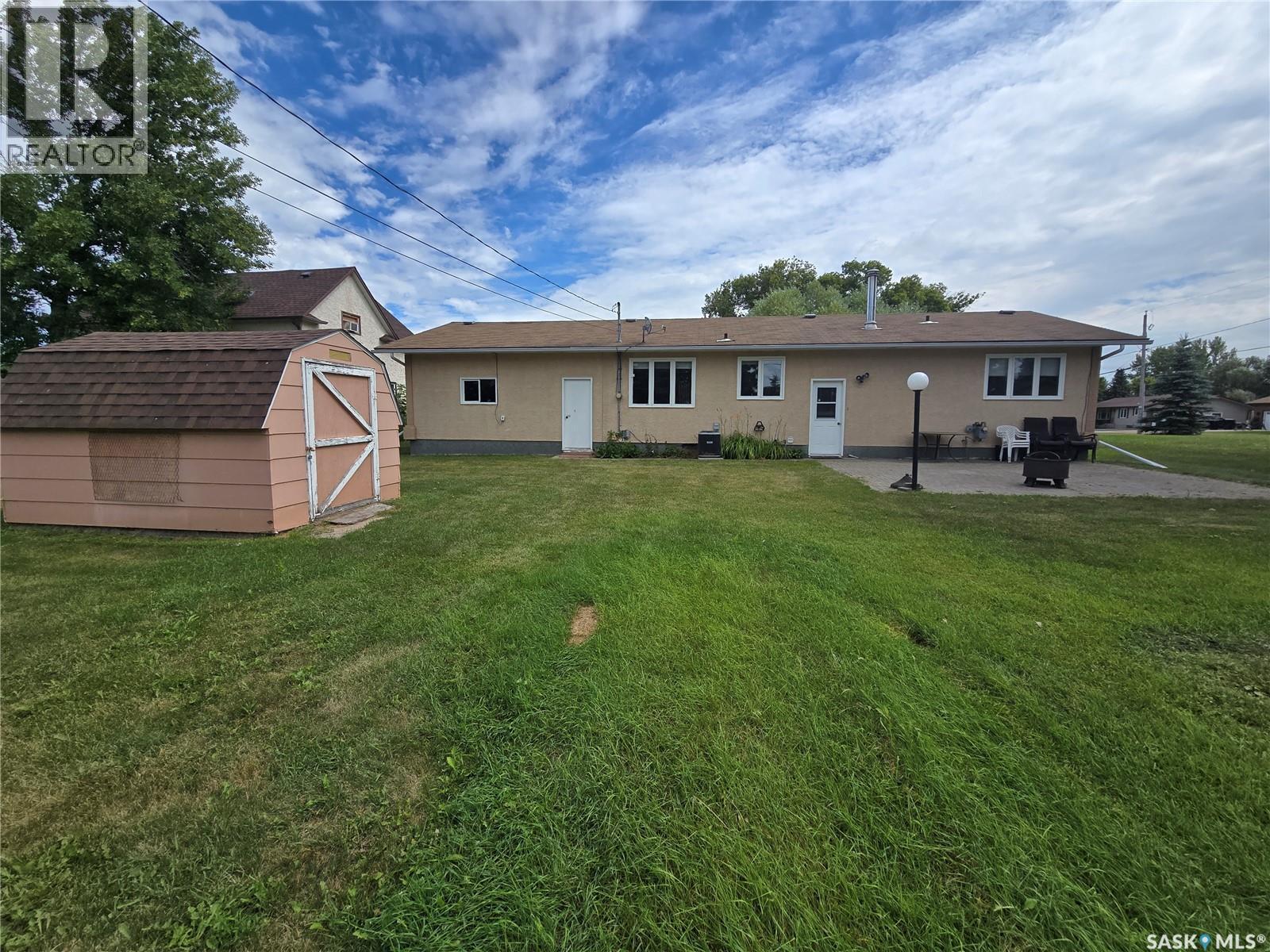 171 Lowestoft Street, Grayson, SK - Outdoor