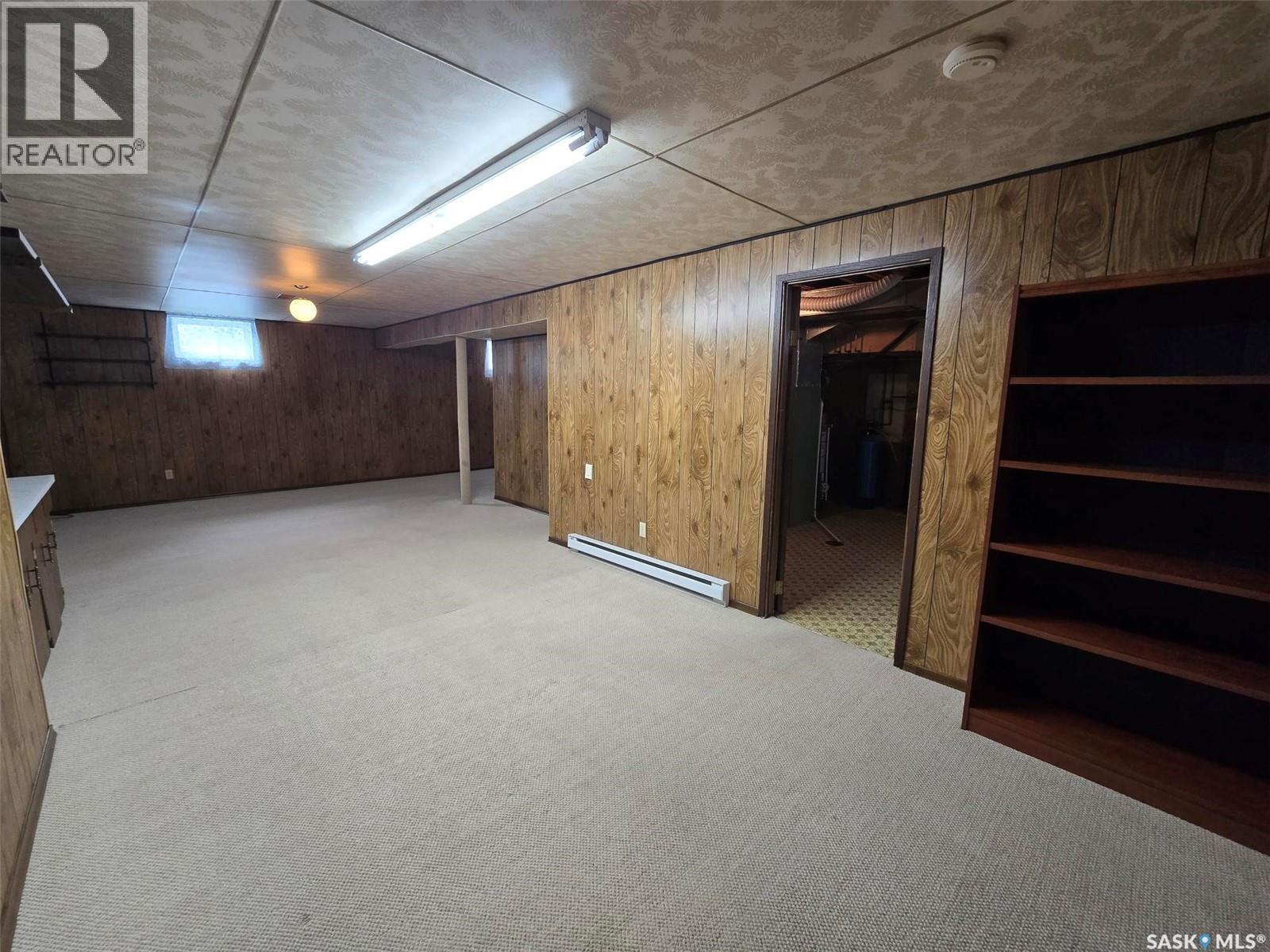 171 Lowestoft Street, Grayson, SK - Indoor