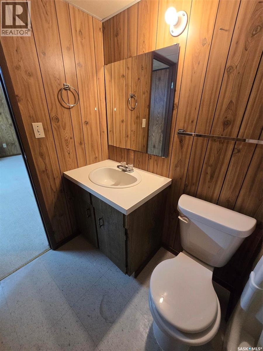 171 Lowestoft Street, Grayson, SK - Indoor Photo Showing Bathroom