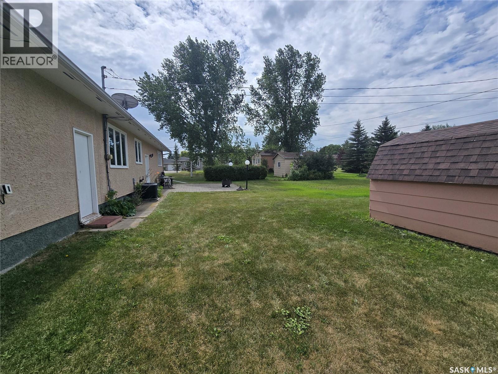 171 Lowestoft Street, Grayson, SK - Outdoor